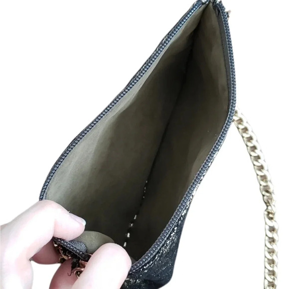 Metallic Gold & Black Chain Purse - Picture 4 of 5